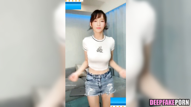 SNSD Taeyeon 섹시한 아이돌 태연 딥페이크 소녀시대 Hot dances