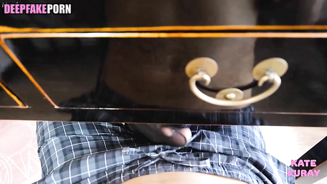 Lisa massages cock with her sexy legs (섹스 장면 리사) [PREMIUM]