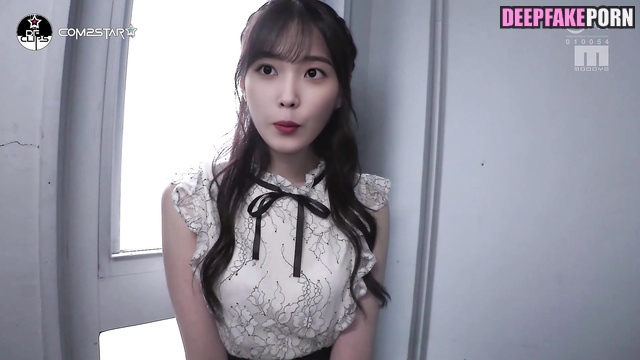 IU watches her adult sister get fucked (아이유 섹스 장면) [PREMIUM]