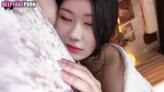 Oily girl Chaeryeong threesome celeb sex / 채령 있지 [PREMIUM]