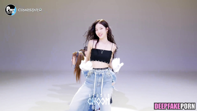 Hot babes LE SSERAFIM loves erotic dance - ai pmv / ルセラフィム 顔交換 [PREMIUM]