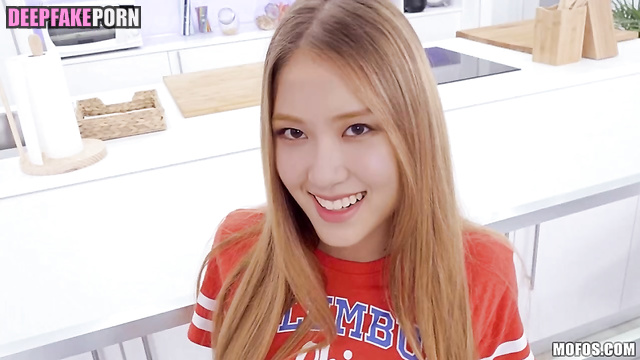 Rose has sex with her husband in the kitchen 로제블랙핑크케이팝 섹스 [PREMIUM]