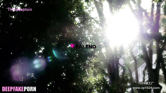 Hot korean girl Suzy masturbated on webcam - (수지 미쓰에이) [PREMIUM]