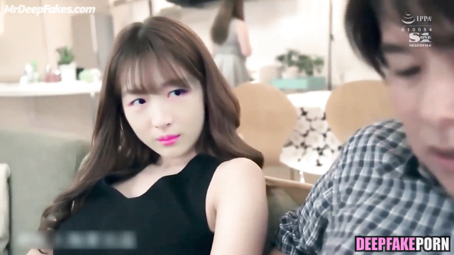 Deepfake/智能換臉 Zhou Dongyu 周冬雨 does incredible things with my cock