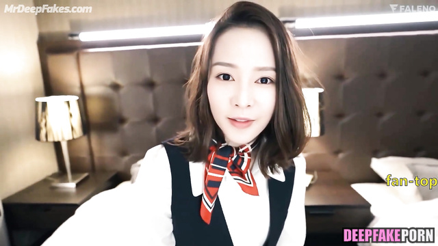 Cute and pretty Li Qin jerking off and smiling - 李沁 深度伪造视频