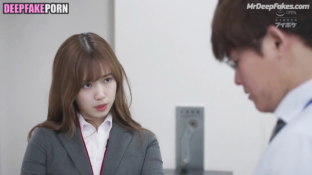 Hot Park Shin-hye was fucked in outerwear, fake - 박신혜 섹스 장면