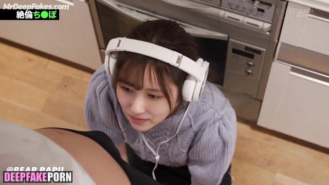 Sexy Mina making blowjob and listening to music, ai - トゥワイス フェイススワップ