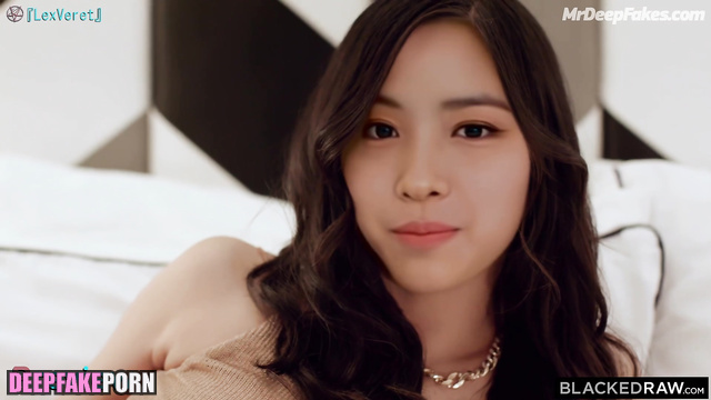 Ryujin loves talking about fuck, deepfake / 류진 섹스 장면