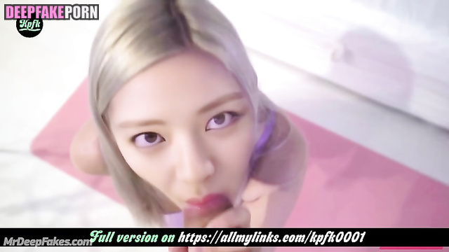 Sexy blonde Yuna too loves sucking cocks - ai / 유나 가짜 앱