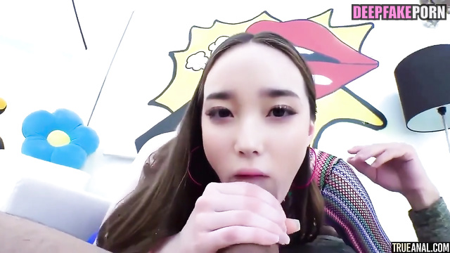 IU throats a big cock and gets her ass fucked