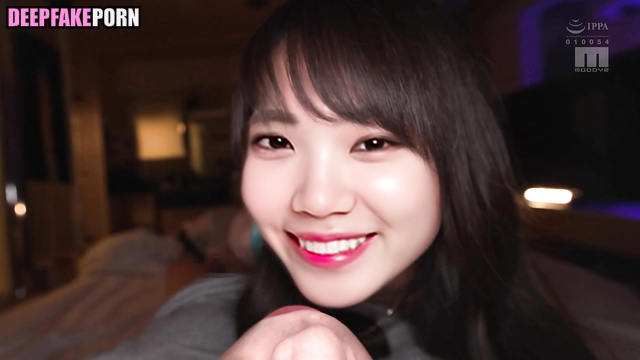 Chaewon from IZ*ONE getting nice cunni, fake / アイズワン 偽アプリ [PREMIUM]