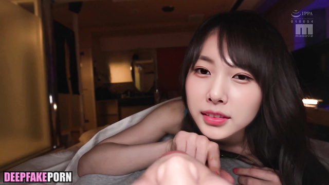 Hyewon treated him with her hole - sex tape / アイズワン ホットフェイススワップ [PREMIUM]