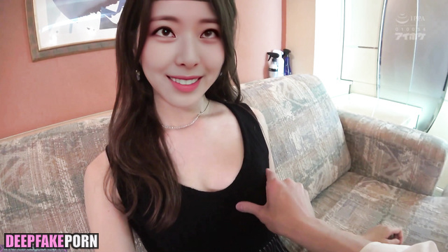 Yuna making blowjob after bathing - deepfake / 유나 있지 [PREMIUM]