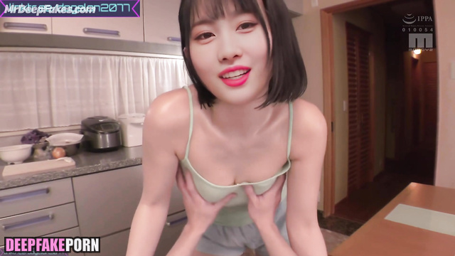 トゥワイス TWICE Momo has amazing sex 性別 in kitchen with her secret lover