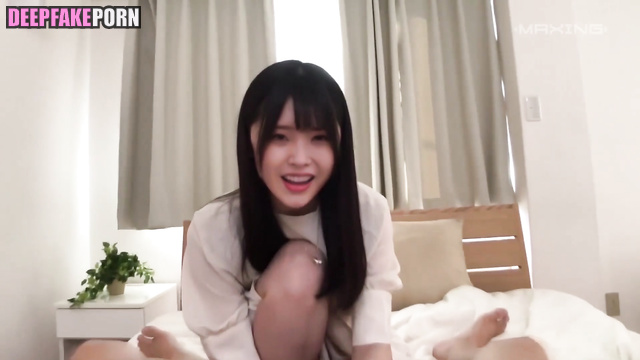 IU hot sex scenes - her hair was cumed // 아이유 진짜 가짜