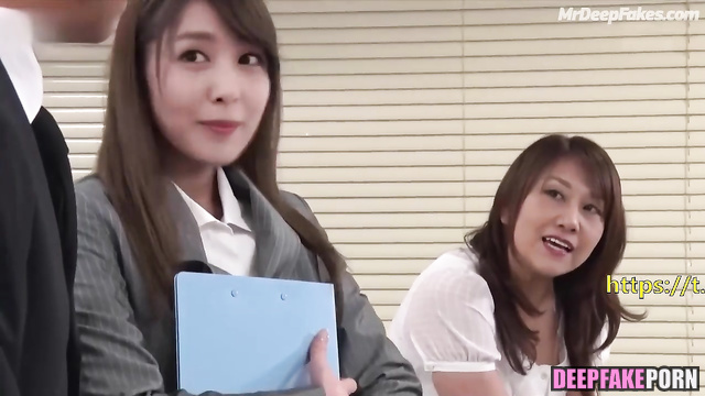 Fake office lady Tiffany Tang allowed licking her hole - 唐嫣 真假的 fakeapp