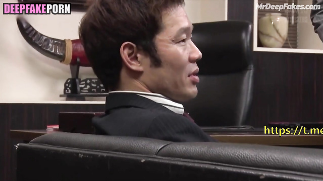 Fake office lady Tiffany Tang allowed licking her hole - 唐嫣 真假的 fakeapp