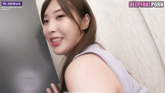 What is deepfake IU doing in the toilet? (아이유 인공 지능) [PREMIUM]