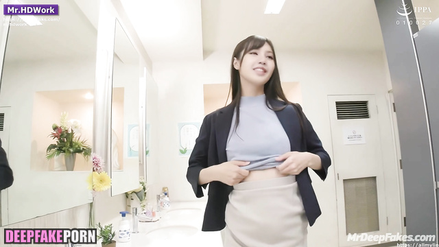 Sexy Lisa fucked right in the office - fakeapp // 리사 블랙핑크