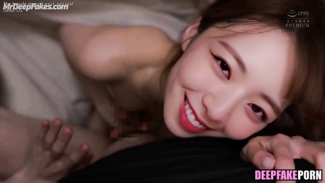 Yuna takes ride on your dick and moans ITZY 유나 (있지) 얼굴 스왑 face swap