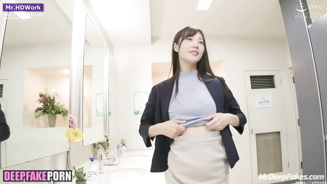 Krystal Jung loves sucking cock in the office, ai - 정수정 섹스 테이프