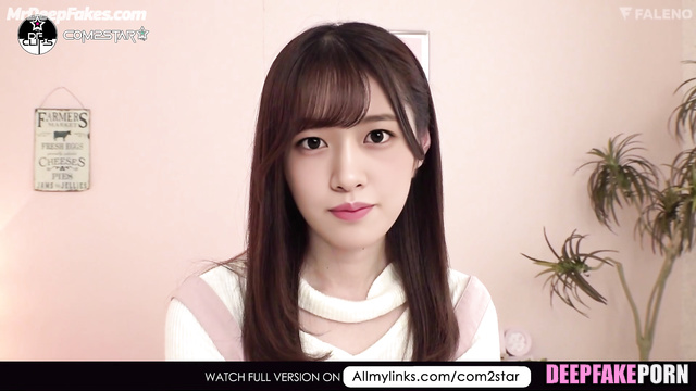 Modest Deepfake Lady Yujin Flashing Panties (アイズワン 本物の偽物)