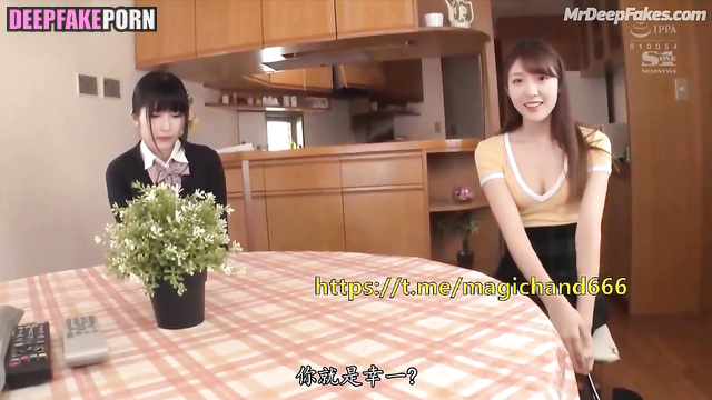 Fake Peng Shiliu (彭十六 真假) showing white panties (under a skirt)