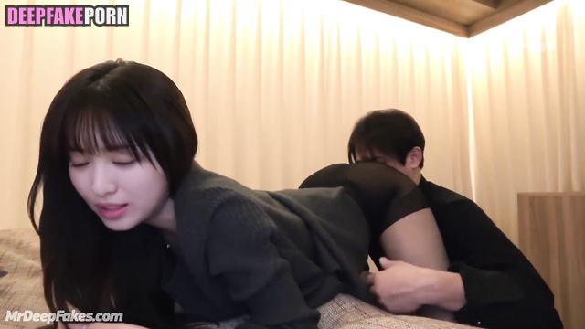 Doggystyle cunnilingus with slutty Song Hye-kyo (송혜교 섹스 테이프) fakeapp