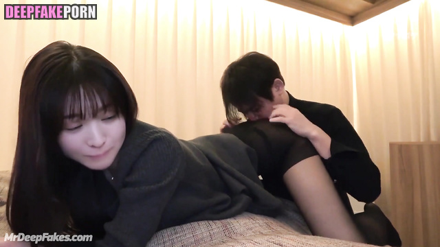 Doggystyle cunnilingus with slutty Song Hye-kyo (송혜교 섹스 테이프) fakeapp