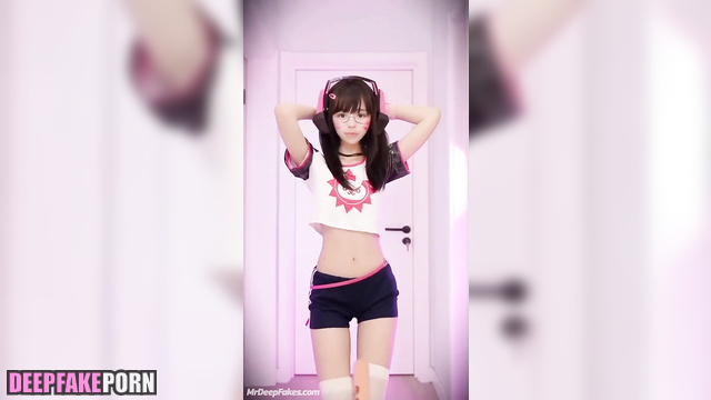 Funny teen Tiptoe Tingles ASMR dancing in the presence of her toys, ai