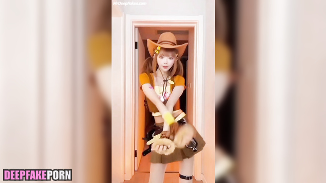 Cute and sexy dance in different clothes, Tsuruko fakeapp