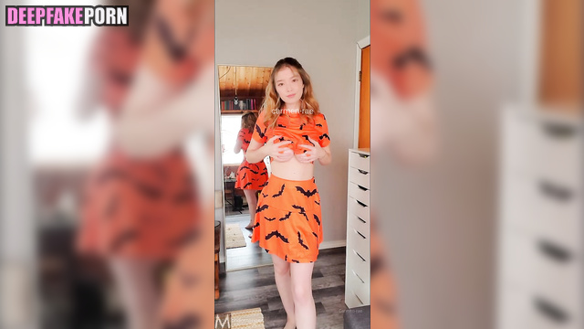 Busty IU 아이유 made dreams real with tits smart face change 스마트한 얼굴 변화 [PREMIUM]