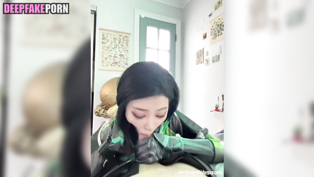 Snowbabyyx sucking cock in too hot fetish suit, fakeapp