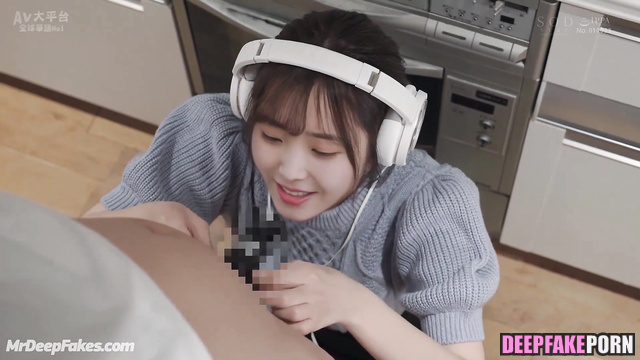 IU ai scenes - first dick in her mouth (아이유 딥 페이크 포르노)