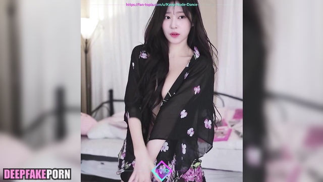 (アイズワン セレブのセックス fake Minju dancing for you in short silk robe [PREMIUM]