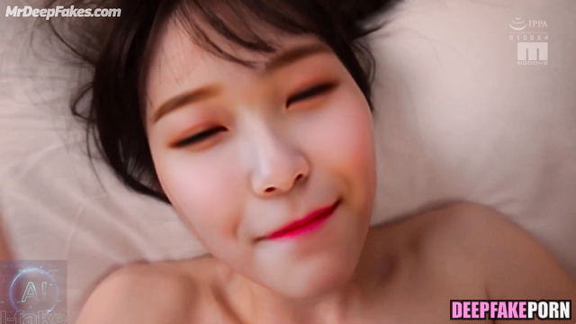 Couple enjoying each other - Jiheon celebrity sex / 백지헌 프로미스나인