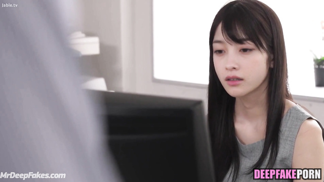 Two Japanese men sexually satisfy Kanna Hashimoto (橋本 環奈 人工知能)