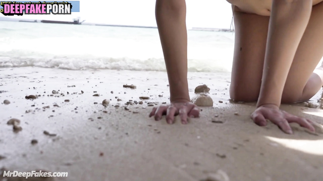 Hot posing at the beach, Arin Oh My Girl face swap (아린 연예인 섹스)