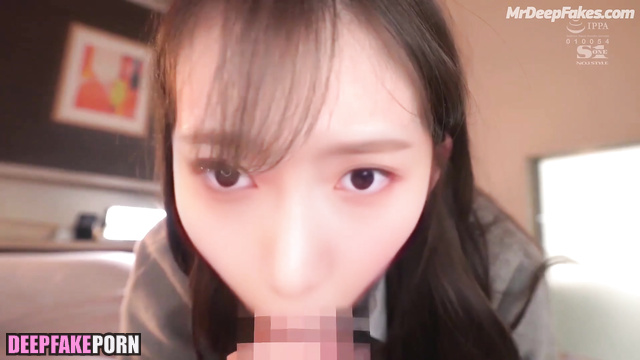 Old fart licked her dirty socks - Yoona real fake // 少女時代 ディープフェイクビデオ