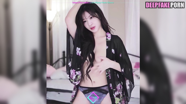 Hot babe Sana from TWICE dancing in sexy robe, ai (トゥワイス 本物の偽物) [PREMIUM]