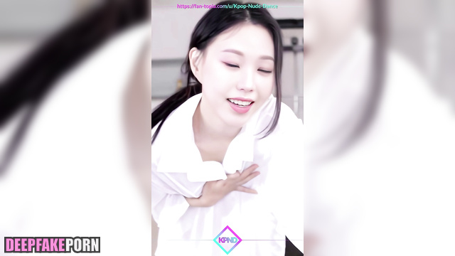 Fake Karina (카리나 에스파) dancing in men shirt, and she loves it [PREMIUM]