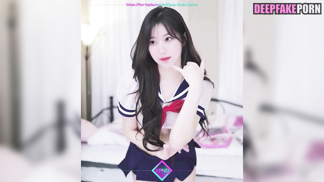 Beautiful girl dancing for lovely boy / 윈터 에스파 Winter face swap [PREMIUM]