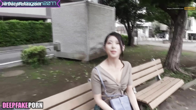 Shy babe was picked up at the bus stop, fake Yuna (유나 있지)