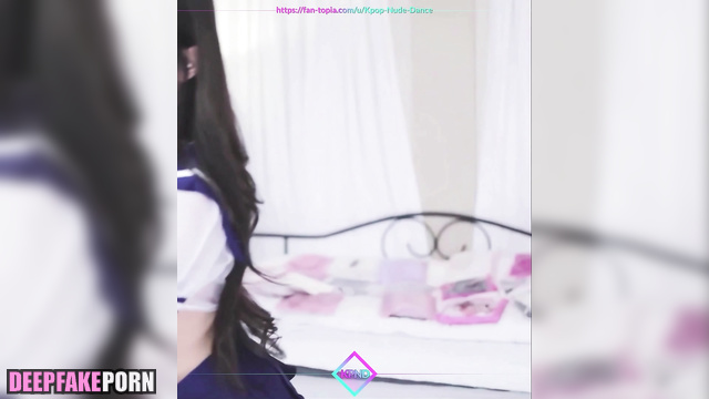 Korean beauty girl dancing for fun // Irene enjoying it 아이린 레드벨벳 [PREMIUM]