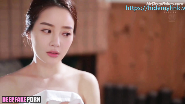 Hot Li Xiaolu enjoyed sex in the spa - real fake // 李小璐 性爱录像带