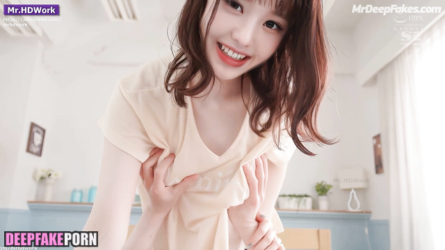 Wonyoung IVE spread her legs in front of her boyfriend (偽アプリ アイヴ)