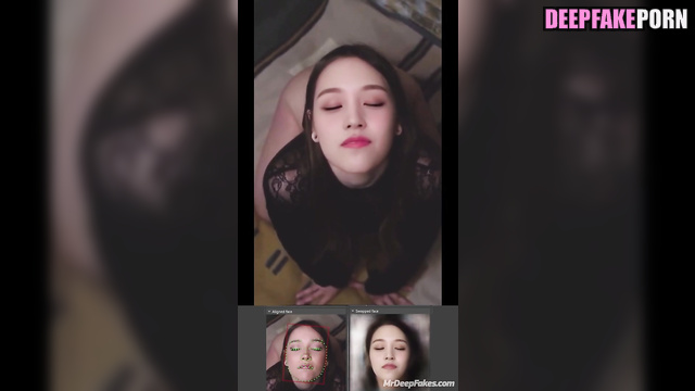 Adult Mina shows her sexy tongue on camera (トゥワイス 本物の偽物)