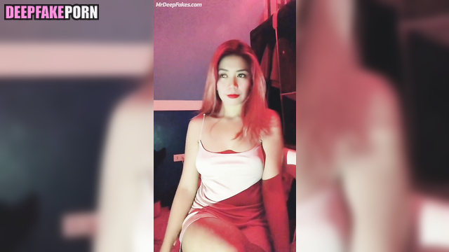 Deepfake Rhea Santos poses on webcam to cool music