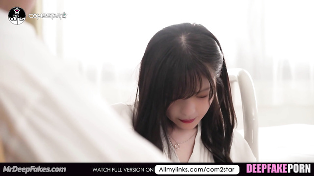 Blowjob at business meeting - Lia deepfake video // (리아 있지)