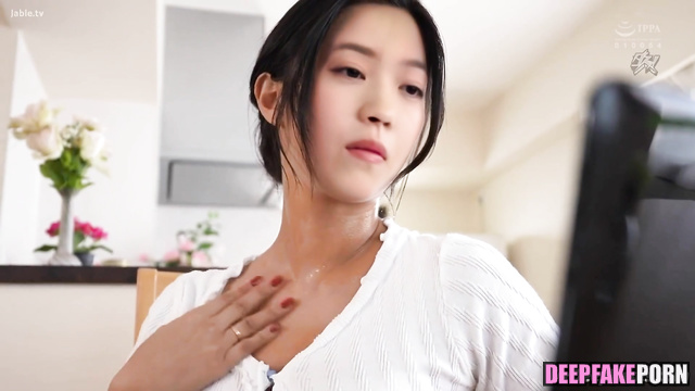 Fast fuck after cunni - Nanase Nishino face swap (西野七瀬 乃木坂46)